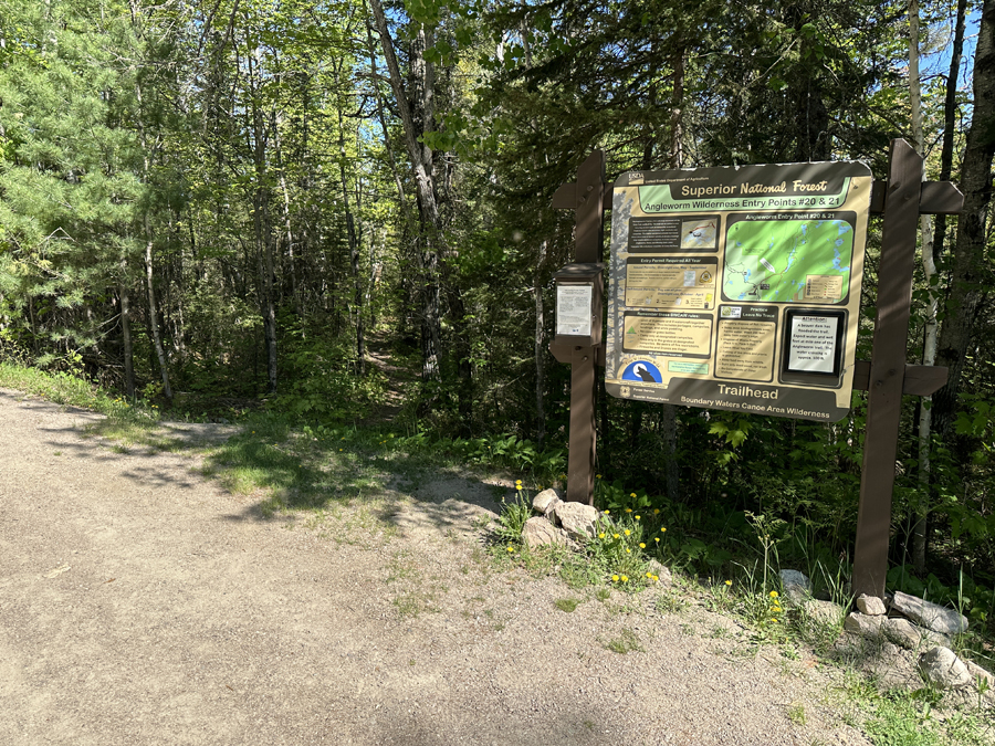 Angleworm Lake Trail 26