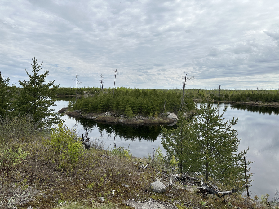 Pose Lake 1A