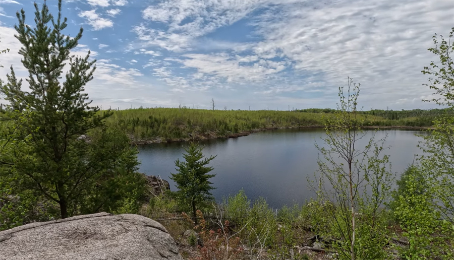 Pose Lake 1A